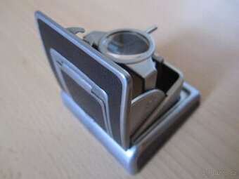 P-Six Šachta světlík hledáček bezv.stav fotokomora