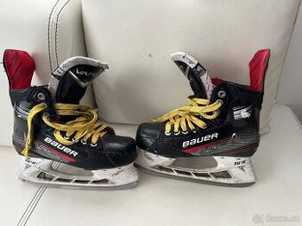 Brusle Bauer Vapor Select 36
