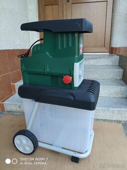 Prodám elektrický Válcový drtič MR.Garden-2800 W...