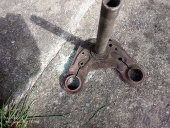 Přední vidlice , krk řízení, kyvka Jawa , ČZ