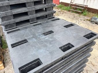 Plastové palety - různé