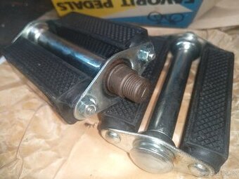 Pedály šlapátka Babeta stadion favorit