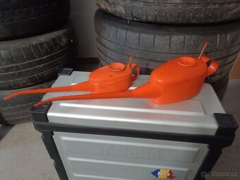 Retro plechové olejničky sada