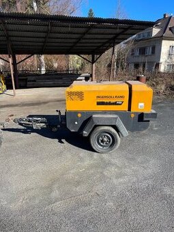 Mobilní kompresor Ingersoll rand p101
