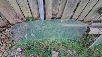 2ks skla veteráni, asi Škoda 100/1000 ZDARMA.