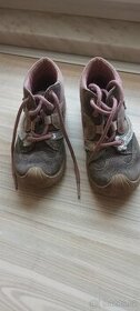 Dívčí zdravotní obuv 26