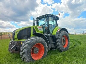 Traktor Claas Axion 930