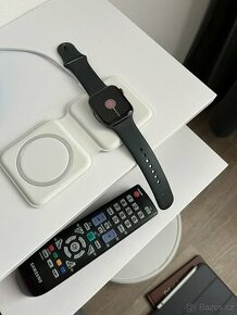 Apple Watch Series 5, 44mm, 2020