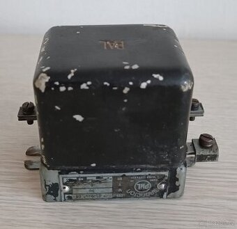 relé MAGNETON PAL - 70 W , 6 V na předváleč.motocykl JAWA,ČZ