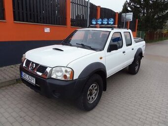 Nissan Double Cab 2.5 TD 4x4 redukce tažné 3T ČR