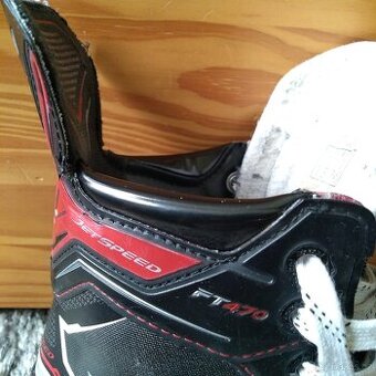 Hokejove brusle ccm velikost 34.5 stélka 22,2cm
