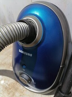 Sáčkový vysavač Samsung 1500 Wattů