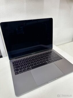 Macbook Pro 13” 2017 512GB 16GB RAM Bat 6 cykl.