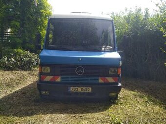 Mercedes 611 D