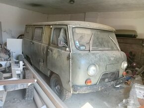 UAZ sanitka vojenská