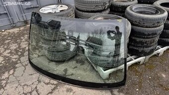 Čelní okno VW Touareg
