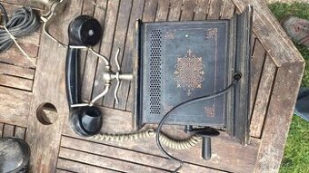 staré historické telefony tesla
