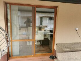 Síťe proti hmyzu do oken a balkonovych dveri