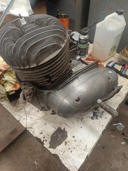 Motor Jawa 250 559panelka
