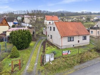 Prodej - domu na Mořině okr. Beroun, ev.č. PL100/65