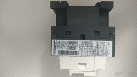 Stykač CJ2 D12P5 230V 50Hz - 1