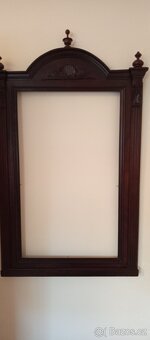 Prodám starožitný rám na zrcadlo nebo obraz