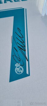 Zarámovaný dres Realu Madrid s podpisem Cristiana Ronalda #C