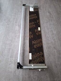 ŘEZAČKA GILOTINA STROJ NA ŘEZÁNÍ POLYSTYRENU STYRODURU STR C