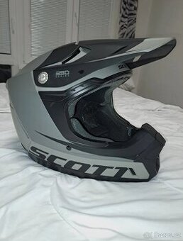 Scott 350 – motorkářská helma