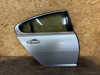 KOMPLETNÍ PRAVÉ ZADNÍ DVEŘE JAGUAR XF STŘÍBRNÉ MEE