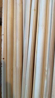 Smrková rohová lišta vnitřní