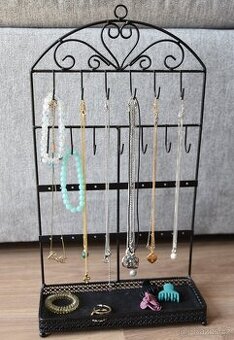 Stojan / držák na šperky