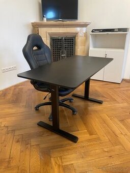 AlzaErgo výškově nastavitelný stůl 140×70cm - Málo používaný