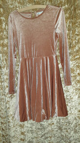 Elegantní růžové semišové šaty Sinsay vel. M