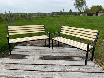 Kovová zahradní lavička