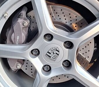 Porsche 911/Cayman/Boxster Brembo brzdiče + desky