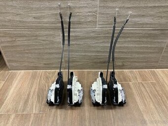 Škoda Fabia II. - 2012 - zámky dveří.