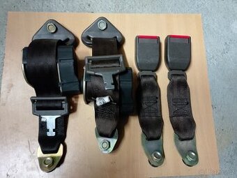 Škoda Favorit hnědé pásy-zadní