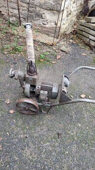 Staré kalové čerpadlo