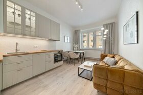 Prodej kompletně zrekonstruovaného byty 2+kk, 49 m2 - Praha, - 1