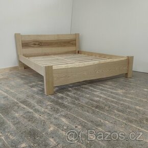 Manželská posteľ z jaseňového dreva