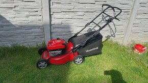 Benzínová sekačka s pojezdem Mountfield 4820 PD