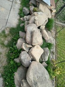 Daruji okrasné kameny