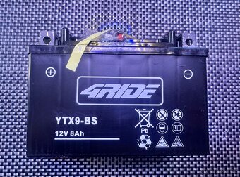 Prodám nový moto akumulátor 12v 8Ah - 1