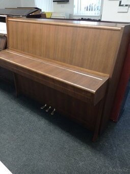 Piano, pianino, klavír Petrof