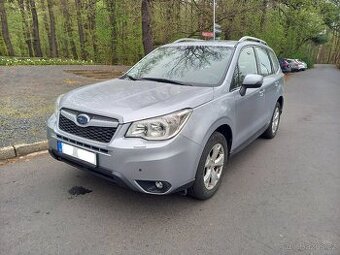 Subaru Forester 2.0D 130 kW, 4x4 první majitel koupeno v ČR