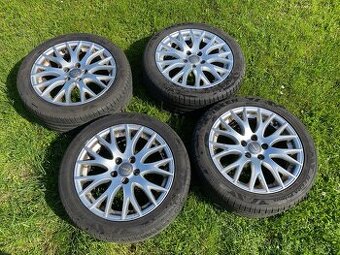 Sada disky Audi 7,5Jx17 ET45 , pneu Nexen letní