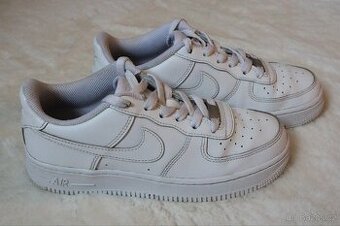 Nike Air Force 1 bílé