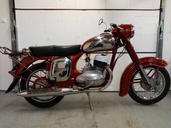 Jawa 350/354 kývačka