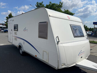 Karavan Bürstner Averso TK 550-Mover, palandy, předstan